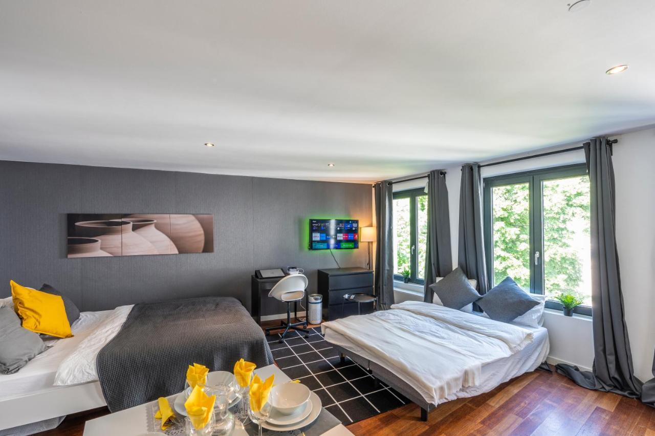 Sensational In Fantastic Location Appartement *